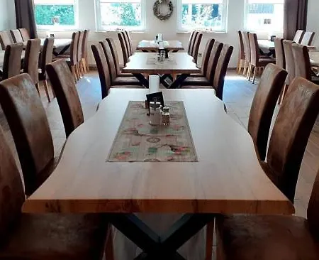 Hotel Haus Am Stein 3*